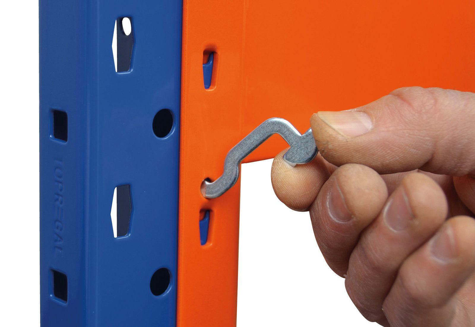 Securing the traverses